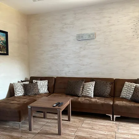 Ostoja Z Sauna شقة